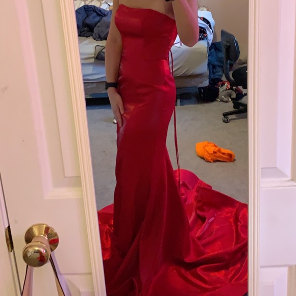 sherri hill red strapless
